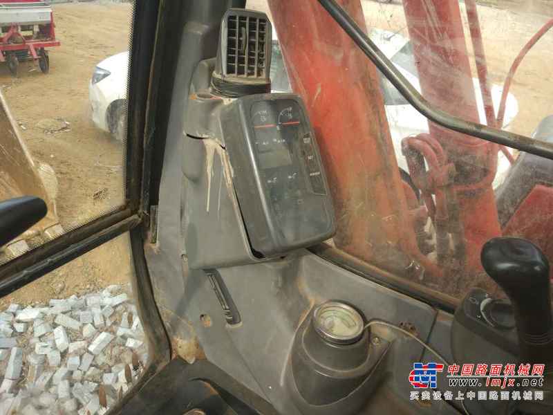 山东出售转让二手11000小时2005年日立EX240挖掘机