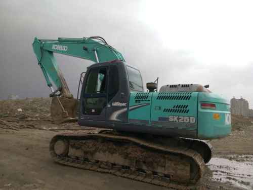 吉林出售转让二手12000小时2010年神钢SK210挖掘机
