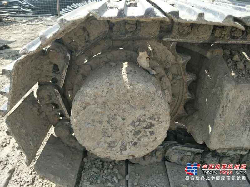 天津出售转让二手25000小时2003年日立EX200挖掘机