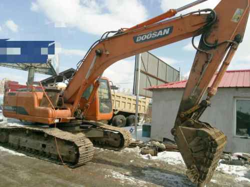 吉林出售转让二手10000小时2006年斗山DH220挖掘机