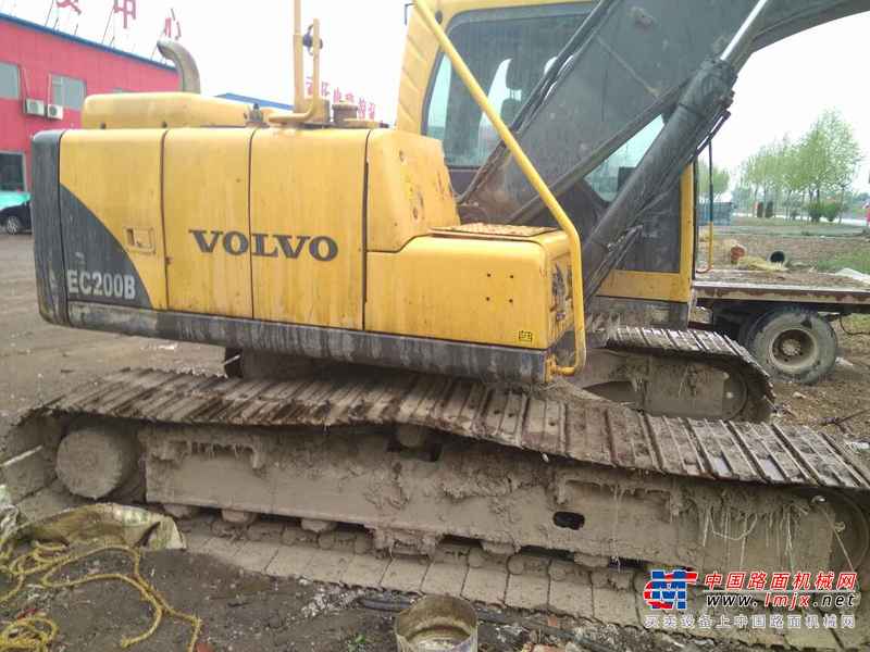 山东出售转让二手8000小时2012年沃尔沃EC140BLC挖掘机