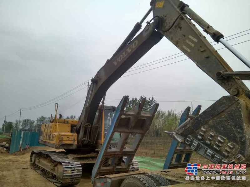 山东出售转让二手12000小时2008年沃尔沃EC210B挖掘机