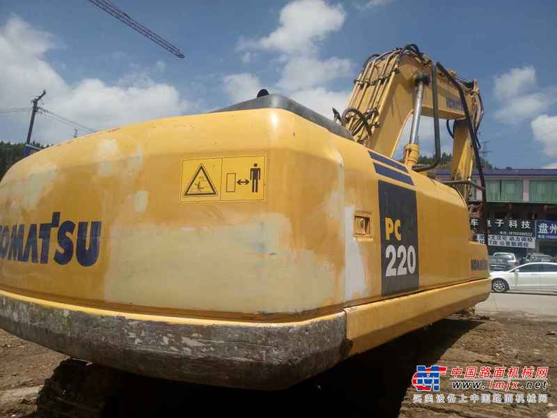 贵州出售转让二手10000小时2009年小松PC220挖掘机