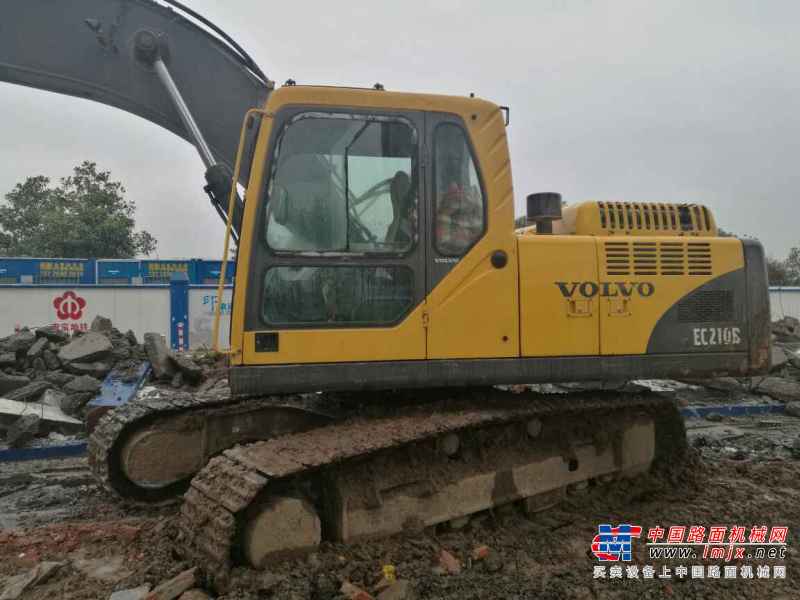 安徽出售转让二手7600小时2011年沃尔沃EC210B挖掘机