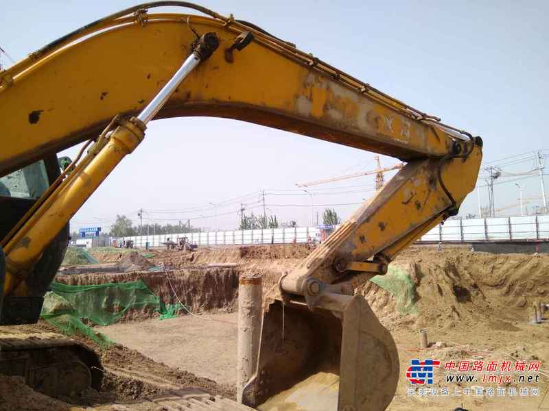 山东出售转让二手9678小时2005年徐挖XCG210LC挖掘机