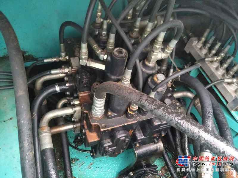 河南出售转让二手6000小时2011年神钢SK210LC挖掘机