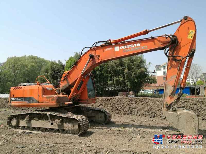 安徽出售转让二手9000小时2006年斗山DH220LC挖掘机