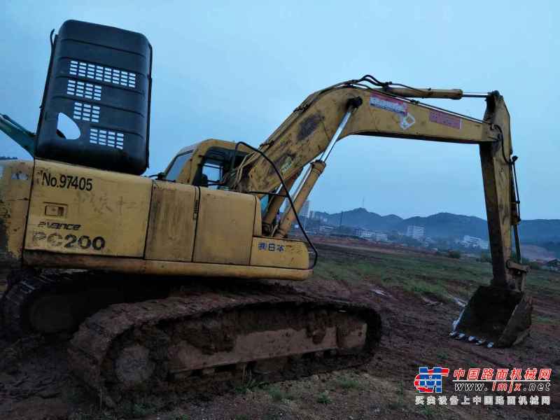 湖南出售转让二手14000小时2009年小松PC200挖掘机