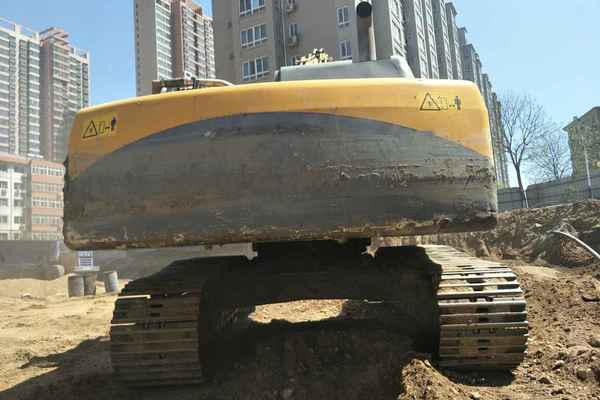 河北出售转让二手17000小时2010年山重建机936F挖掘机