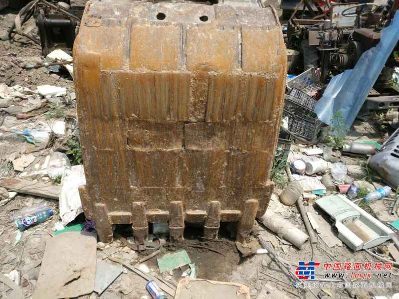 天津出售转让二手18905小时2003年日立EX200挖掘机