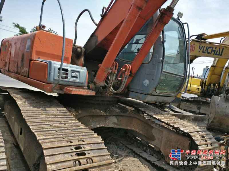 天津出售转让二手18905小时2003年日立EX200挖掘机