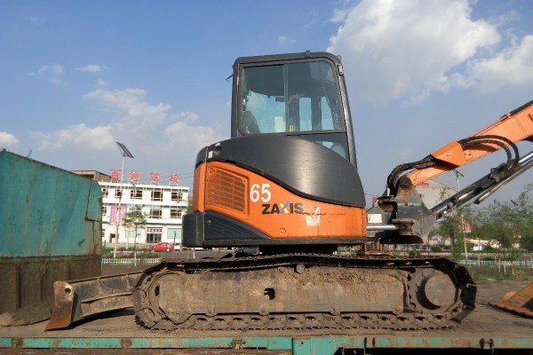 山西出售转让二手1300小时2014年日立ZX50U挖掘机