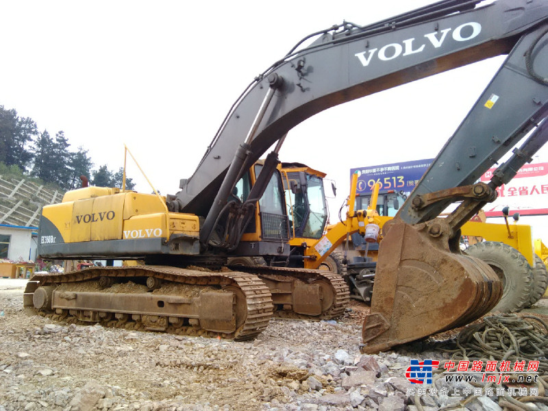 贵州出售转让二手13000小时2003年沃尔沃EC360BLC挖掘机
