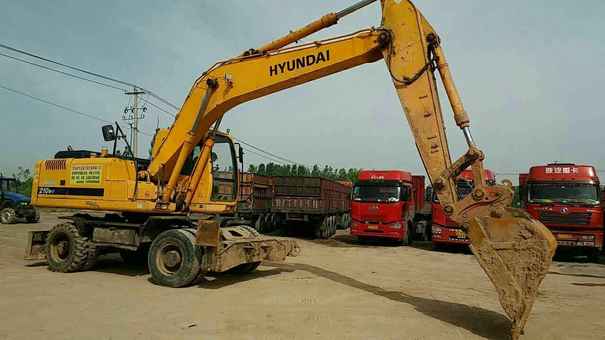 宁夏出售转让二手8500小时2008年现代轮挖R210W挖掘机