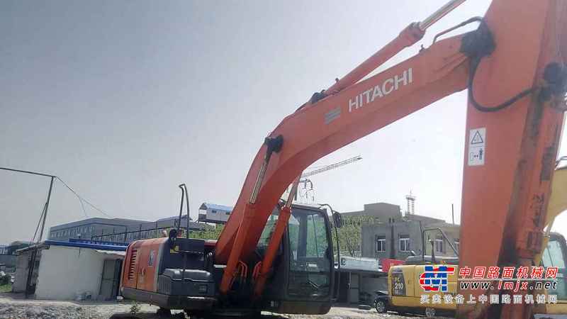 安徽出售转让二手9000小时2010年日立ZX200挖掘机