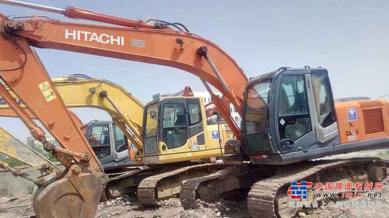 安徽出售转让二手9000小时2010年日立ZX200挖掘机