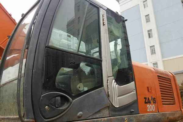 安徽出售转让二手12386小时2009年日立ZX200挖掘机