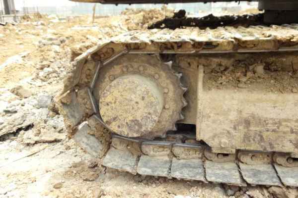 安徽出售转让二手13000小时2008年现代R60挖掘机