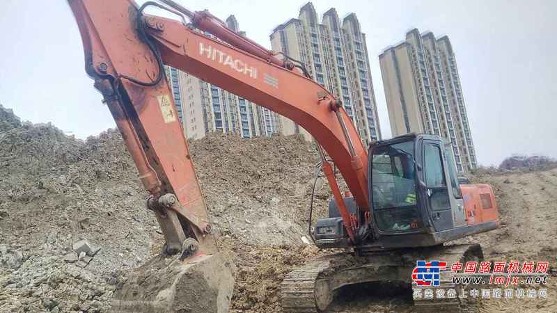 安徽出售转让二手6000小时2012年日立ZX200挖掘机