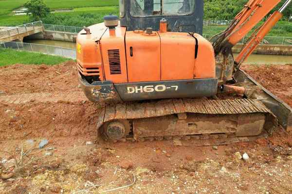 江西出售转让二手7800小时2011年斗山DH60挖掘机