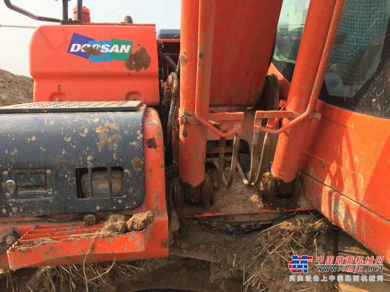 山东出售转让二手5500小时2014年斗山DX150LC挖掘机