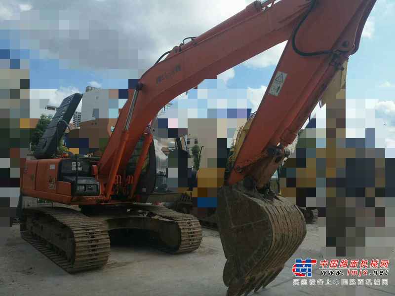 贵州出售转让二手5000小时2010年日立ZX200挖掘机