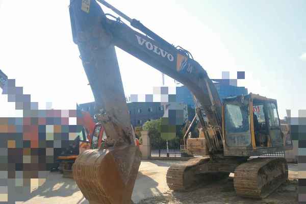 贵州出售转让二手6000小时2013年沃尔沃EC210B挖掘机