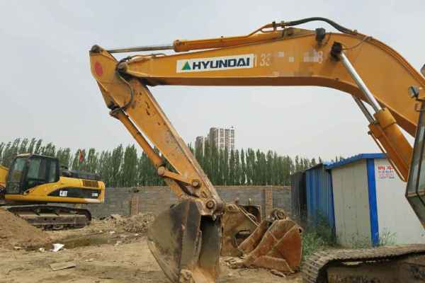 宁夏出售转让二手10000小时2003年现代R225挖掘机