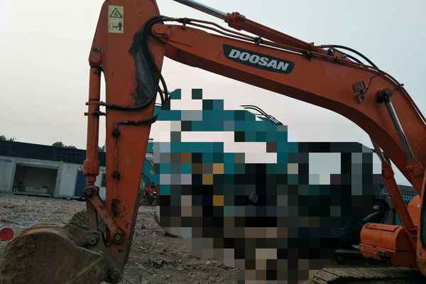 湖北出售转让二手5236小时2010年斗山DH150LC挖掘机