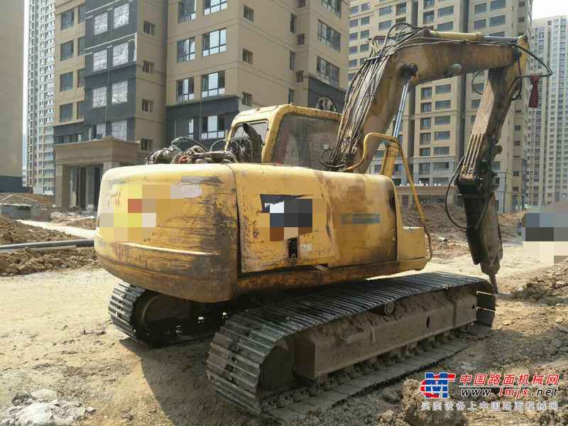 山东出售转让二手10000小时2007年玉柴YC135挖掘机