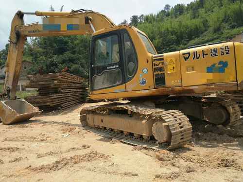 广东出售转让二手15000小时2003年小松PC200挖掘机