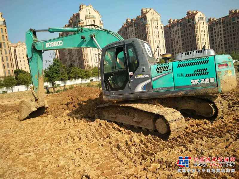 江西出售转让二手8000小时2009年神钢SK210挖掘机