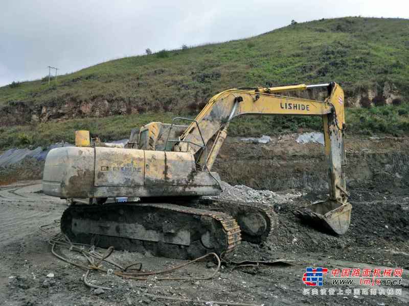 云南出售转让二手3234小时2012年力士德SC270挖掘机