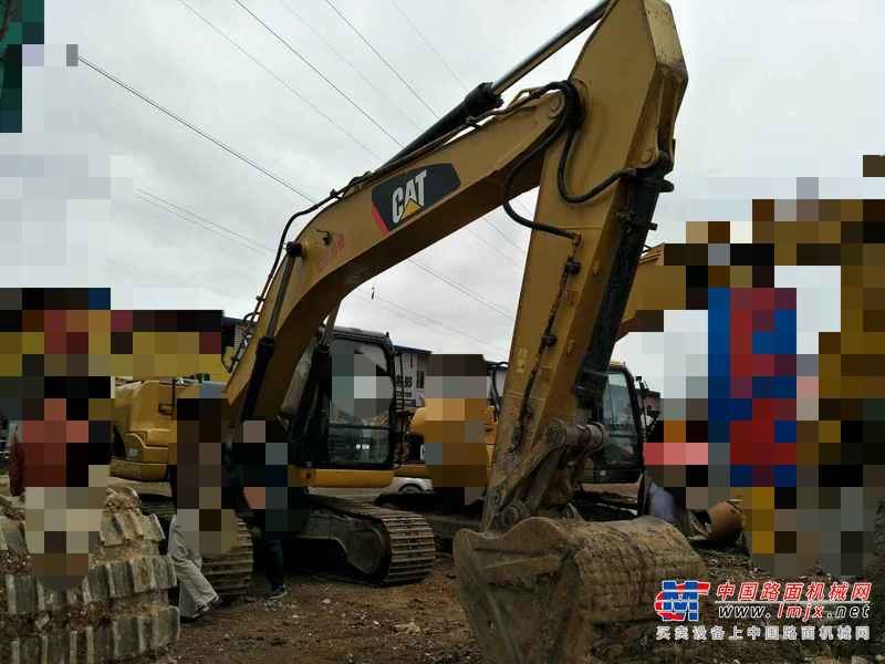 云南出售转让二手8755小时2010年卡特彼勒320D挖掘机