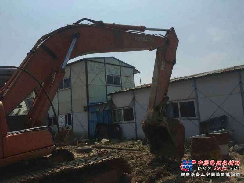 广东出售转让二手16800小时2003年日立EX200LC挖掘机
