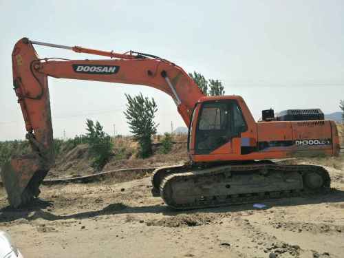 河北出售转让二手6400小时2012年斗山DH300LC挖掘机