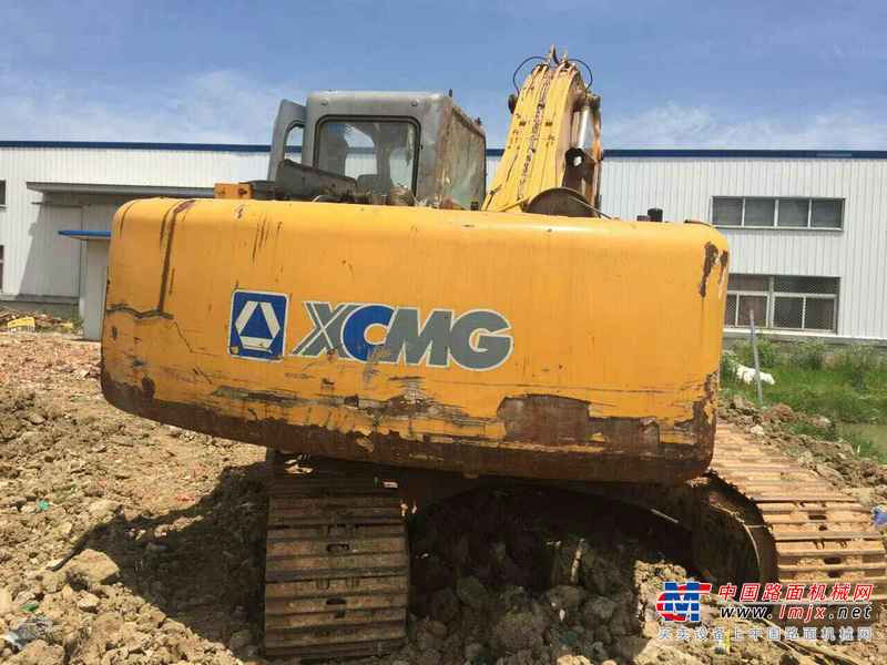 安徽出售转让二手8600小时2011年徐工XE210挖掘机