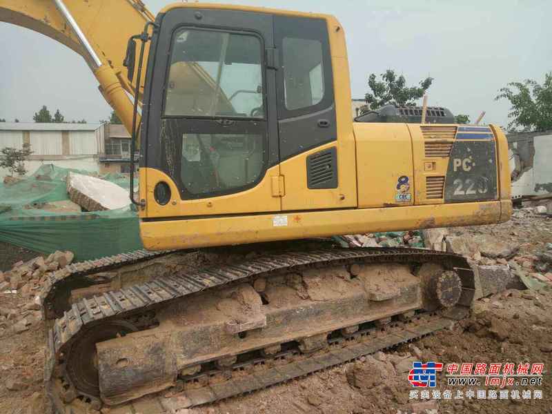 山东出售转让二手12000小时2010年小松PC200挖掘机