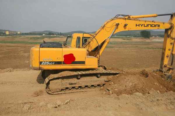 山东出售转让二手8900小时2009年现代R225LC挖掘机