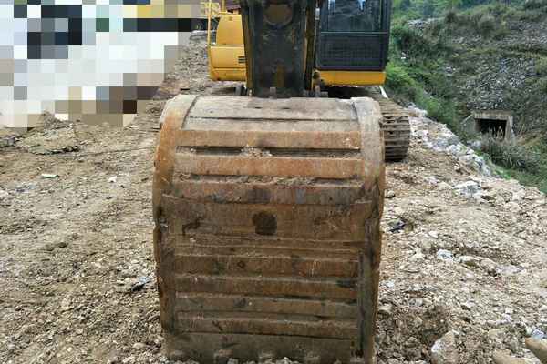 贵州出售转让二手7000小时2010年柳工920C挖掘机