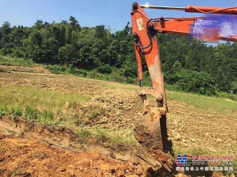 湖南出售转让二手10000小时2009年斗山DH55挖掘机