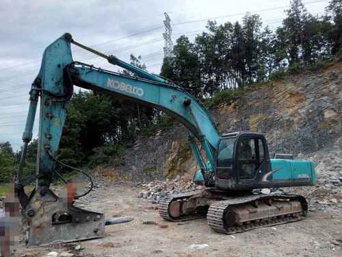 湖北出售转让二手9800小时2007年神钢SK330挖掘机