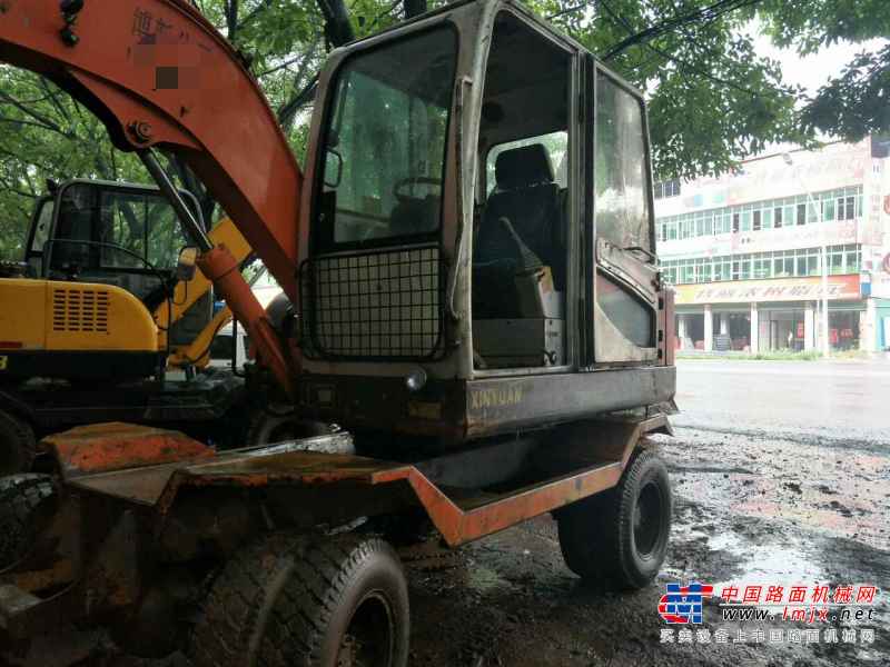 广东出售转让二手5000小时2010年新源机械XY65W挖掘机