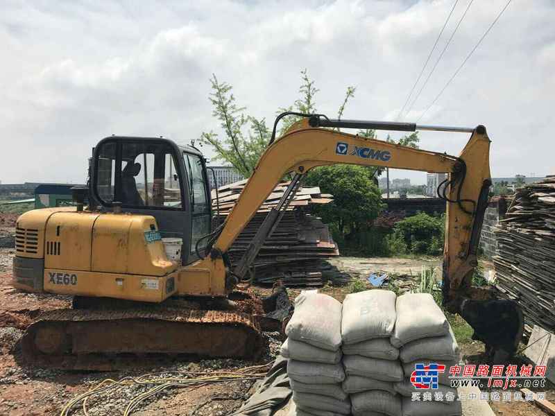 江西出售转让二手7000小时2011年徐工XE60挖掘机