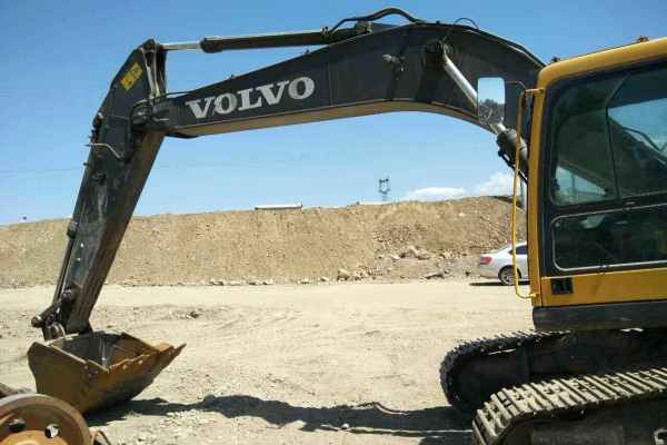 陕西出售转让二手6000小时2010年沃尔沃EC240B挖掘机