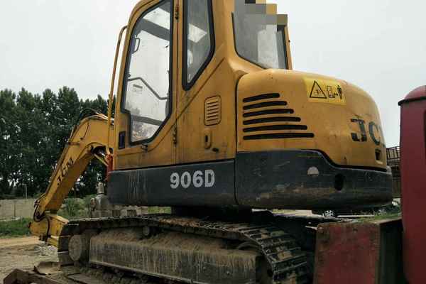 河南出售转让二手4500小时2011年山重建机JCM906D挖掘机