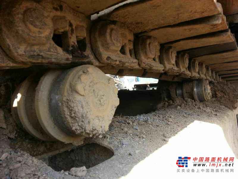 辽宁出售转让二手15000小时2005年现代R220LC挖掘机