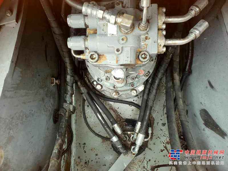浙江出售转让二手15000小时2006年日立ZX200挖掘机