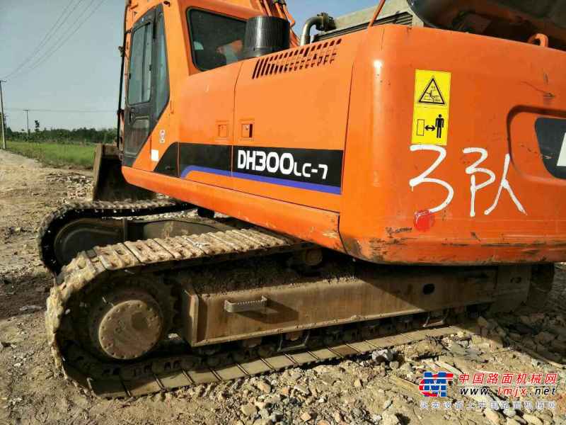 天津出售转让二手6800小时2010年斗山DH300LC挖掘机