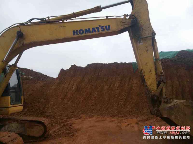湖南出售转让二手10000小时2010年小松PC240LC挖掘机